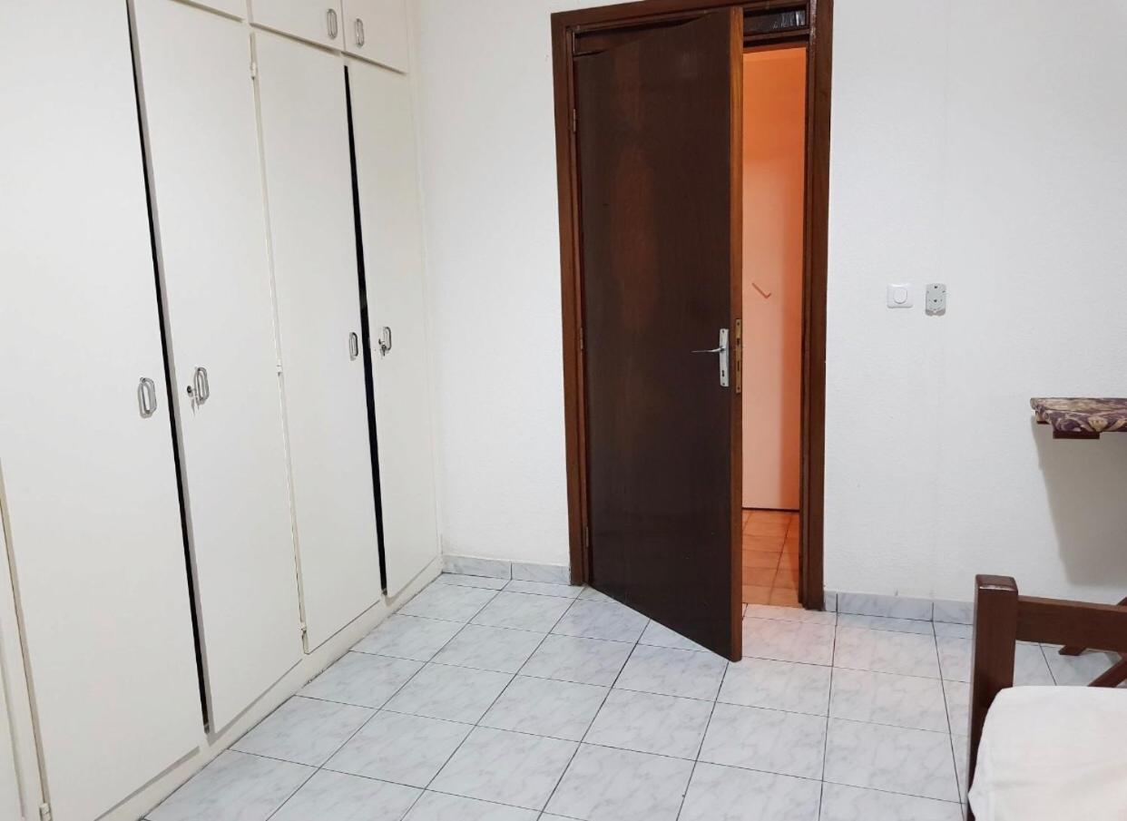 F4 Appartement Bonanjo Douala Exteriör bild